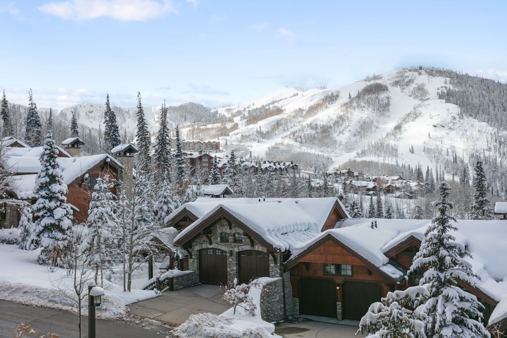 Flagstaff Lodge at Deer Valley Resort - Two Bedroom Residence #305 2 Condo