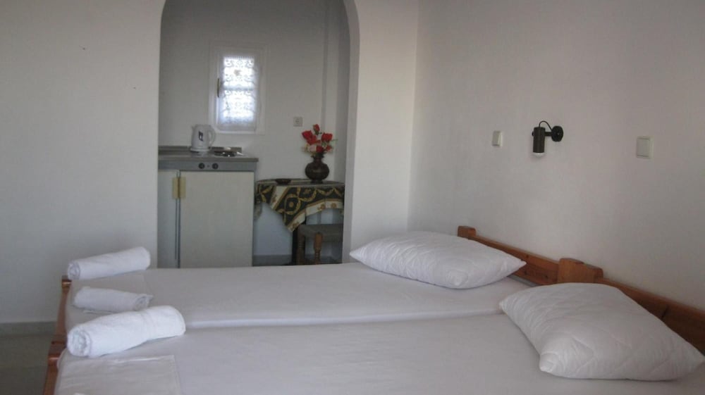 Aronis Plaka Naxos