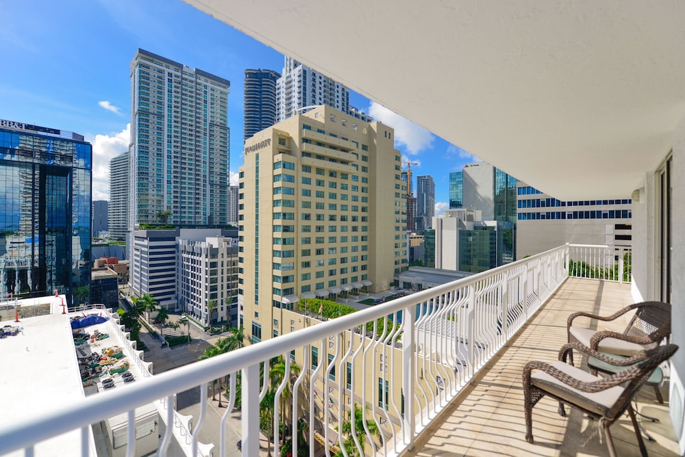 Ocean View Exquisite Brickell
