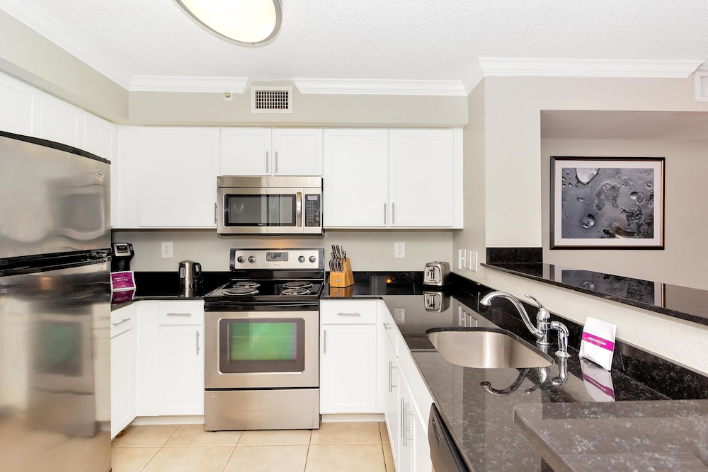 Dharma Home Suites Coral Gables at Gables Grand Plaza, 写真 48