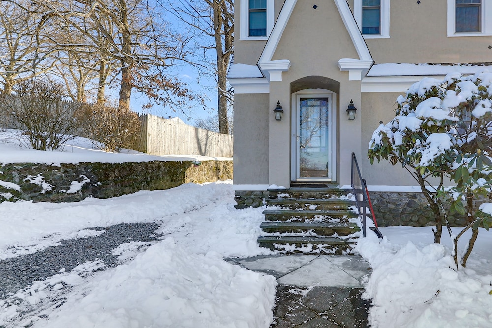 Charming Connecticut Retreat Near Museums Hiking - Property Image 12