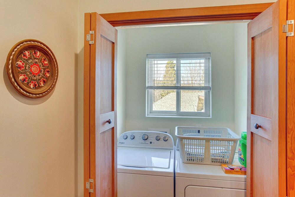 Game Room & Deck: Pet-friendly Lake Arrowhead Home