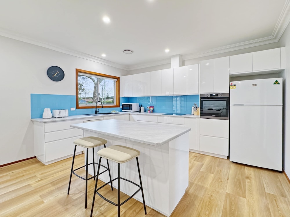 4-bed Beach House With Garden & Alfresco Dining