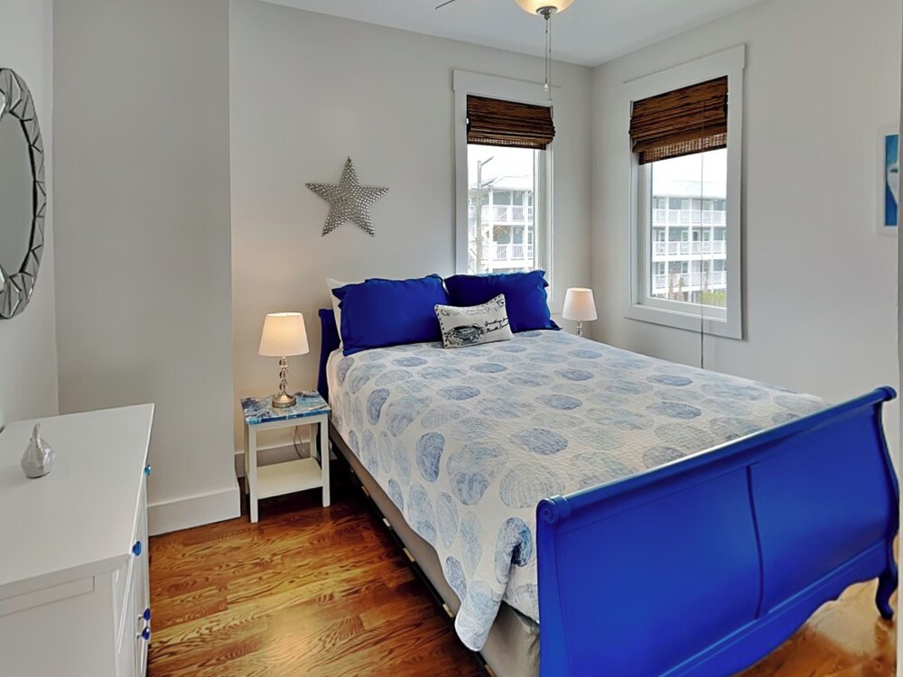 Shore Sounds Fun by Topsail Realty