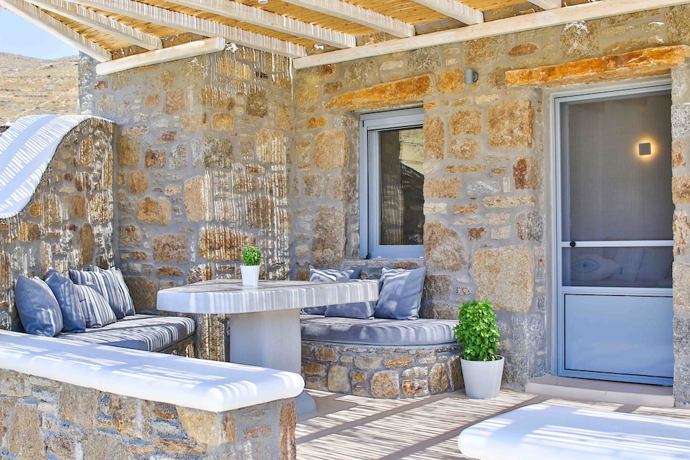 VLIA MAR Myconian Residences