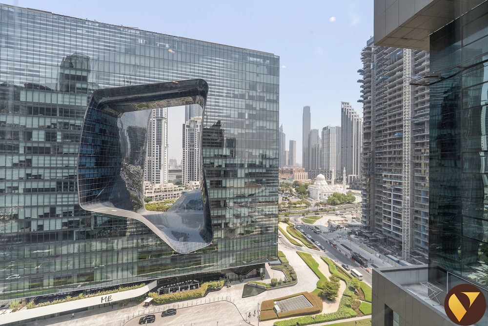 Damac Cour Jardin Pool & Gym Access
