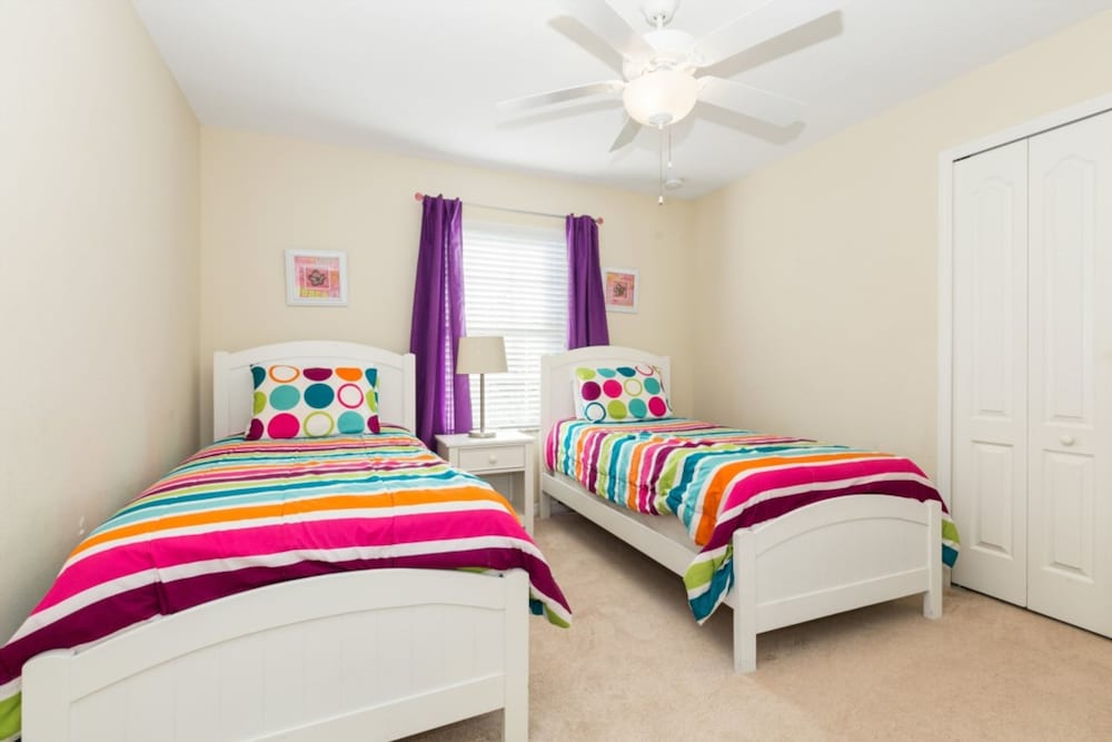 Paradise Palms 8951 A - Image 5