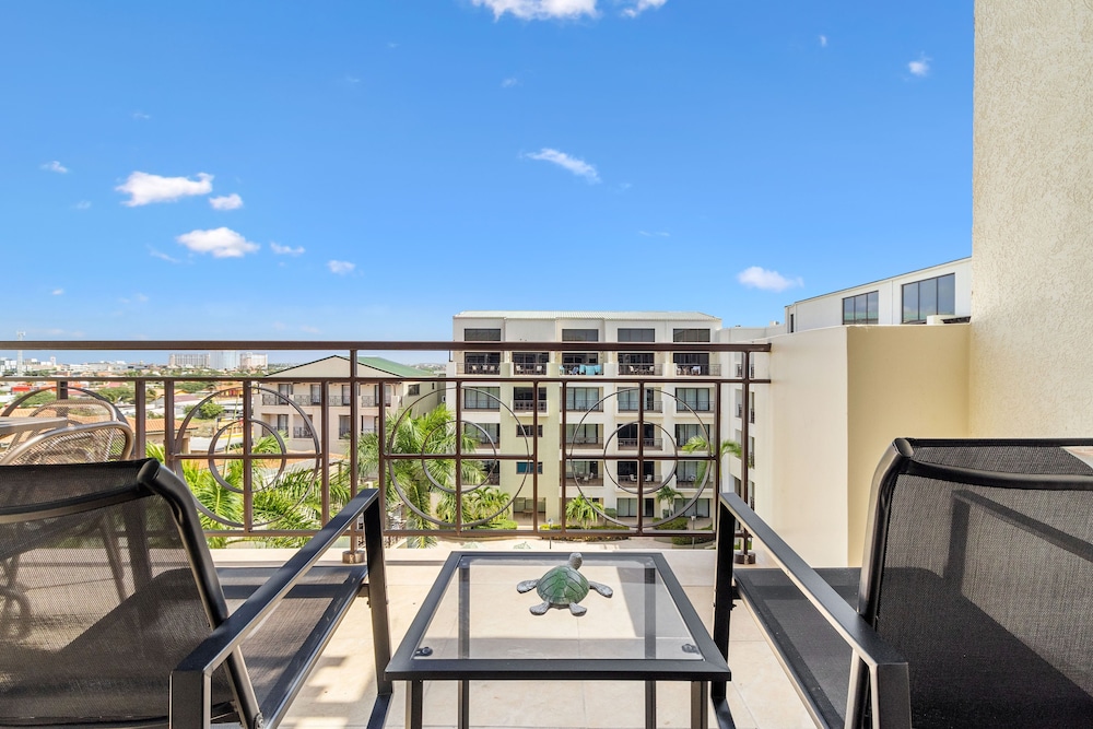 Palm Aruba Condos