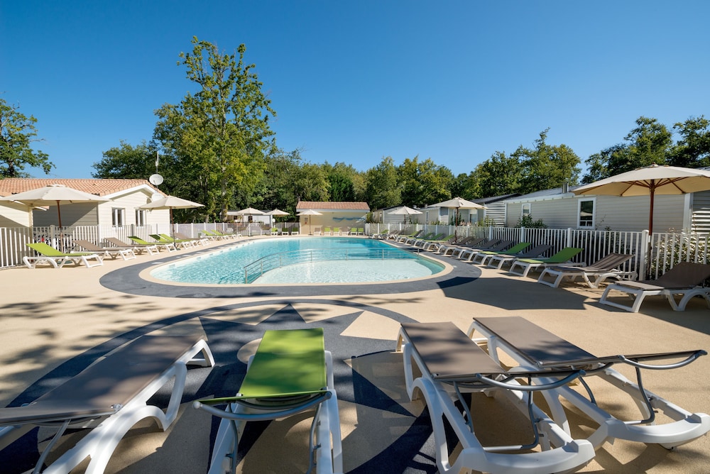 Camping Les Chèvrefeuilles