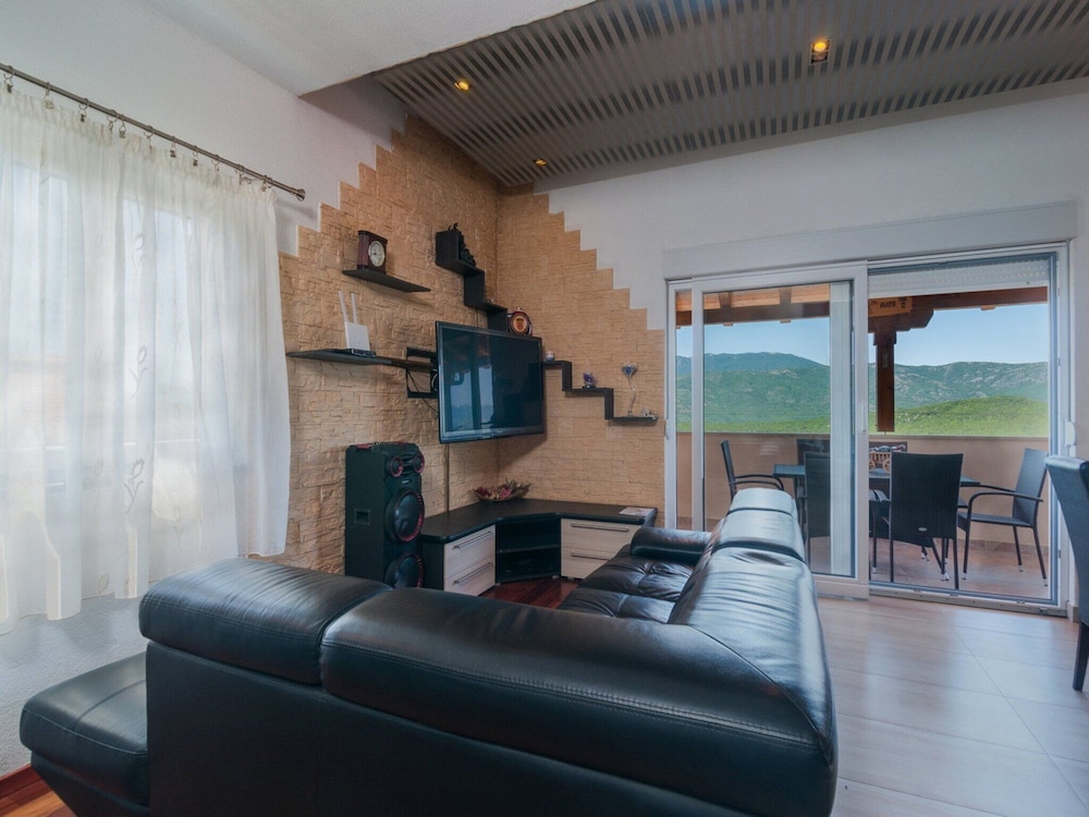 Villa Homeland