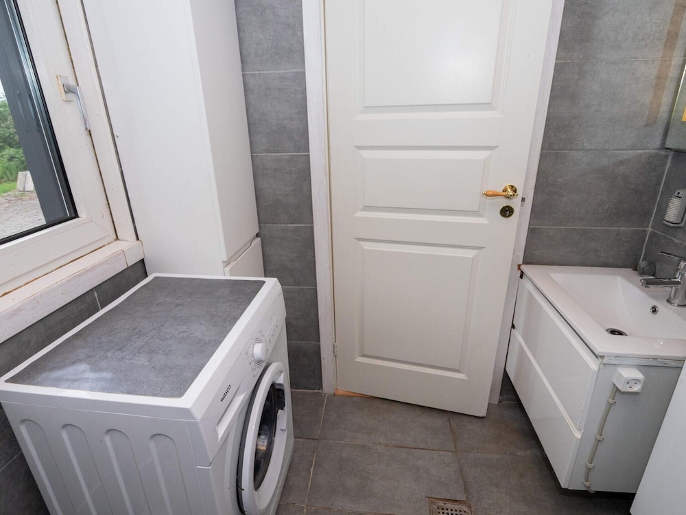 6 Person Holiday Home in Thyholm