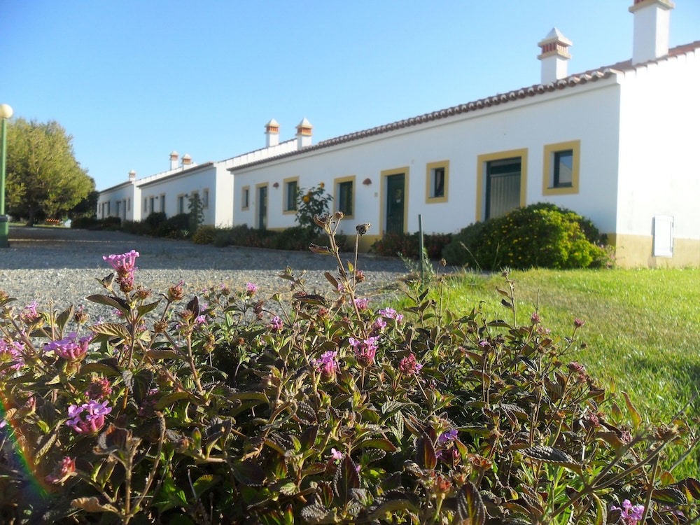 Monte Carvalhal da Rocha - Campground