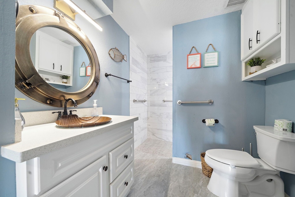 Captain's Manor by Ryson Vacation Rentals
