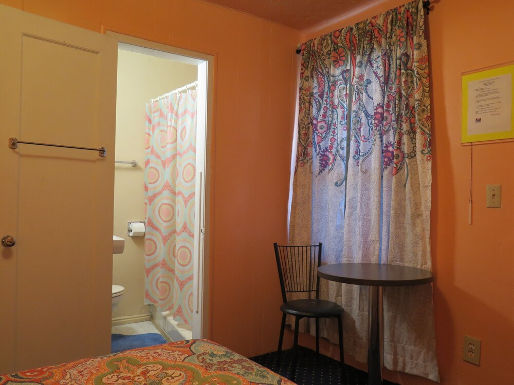 Pillow Talk Motel