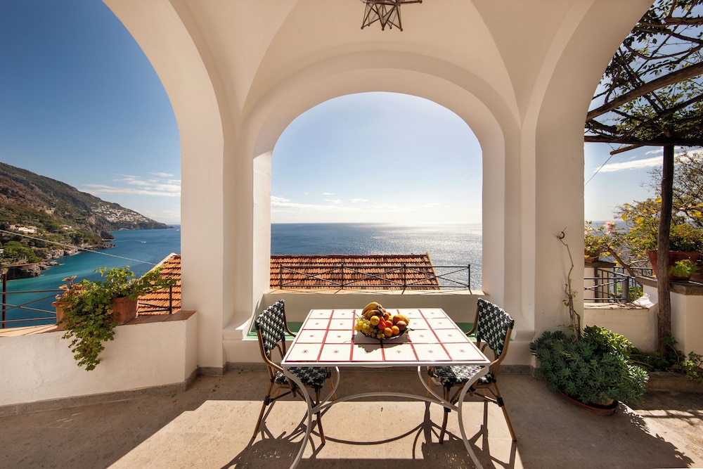 Villa Torre Sponda Private Beach