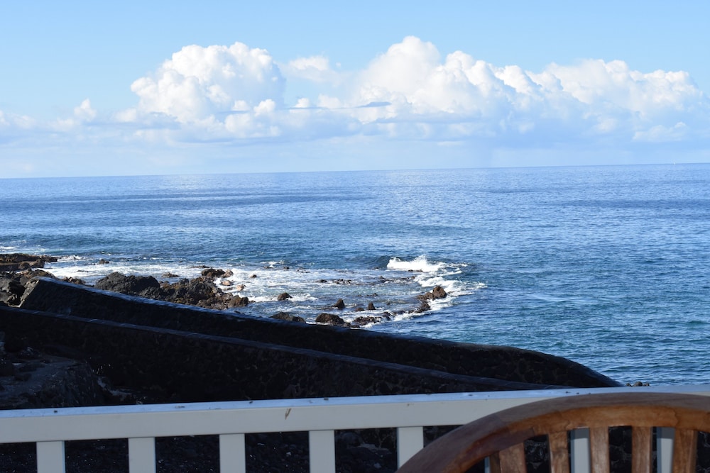 True Oceanfront - Panoramic Sunset View! - No Stairs - Vrkcv