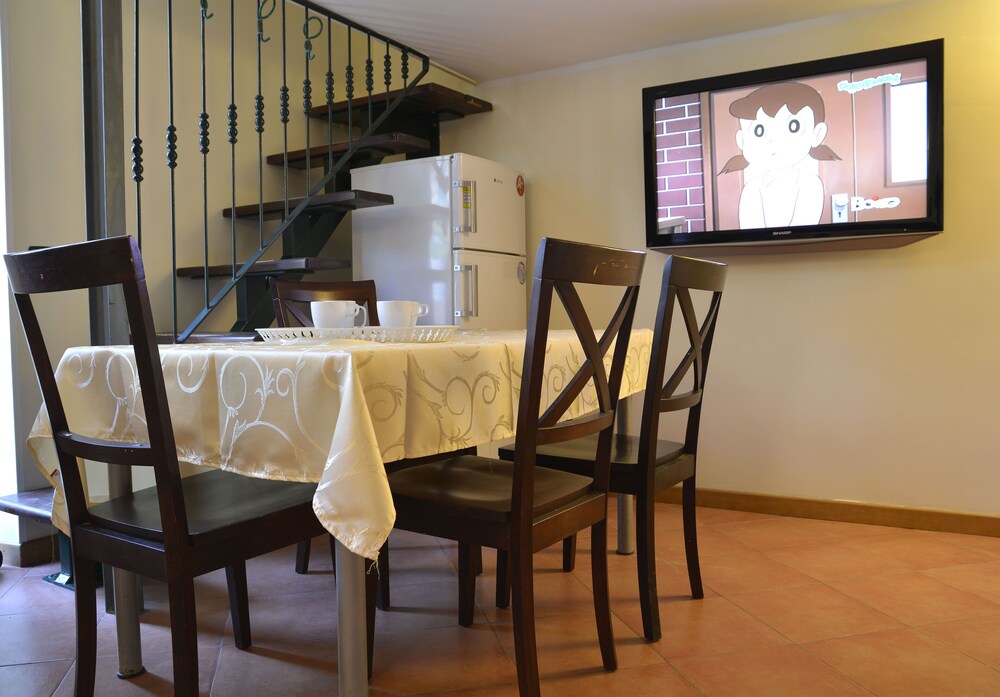 Gemelli Holidays Well Connected to City Center