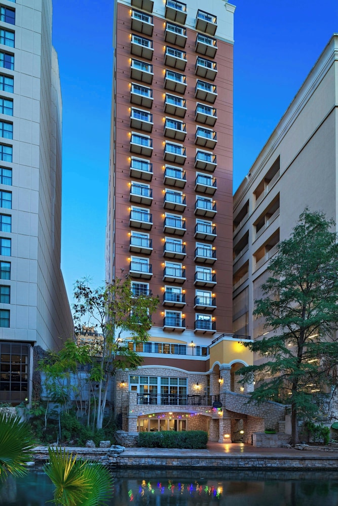 Hotel Courtyard Marriott Riverwalk - Image 1