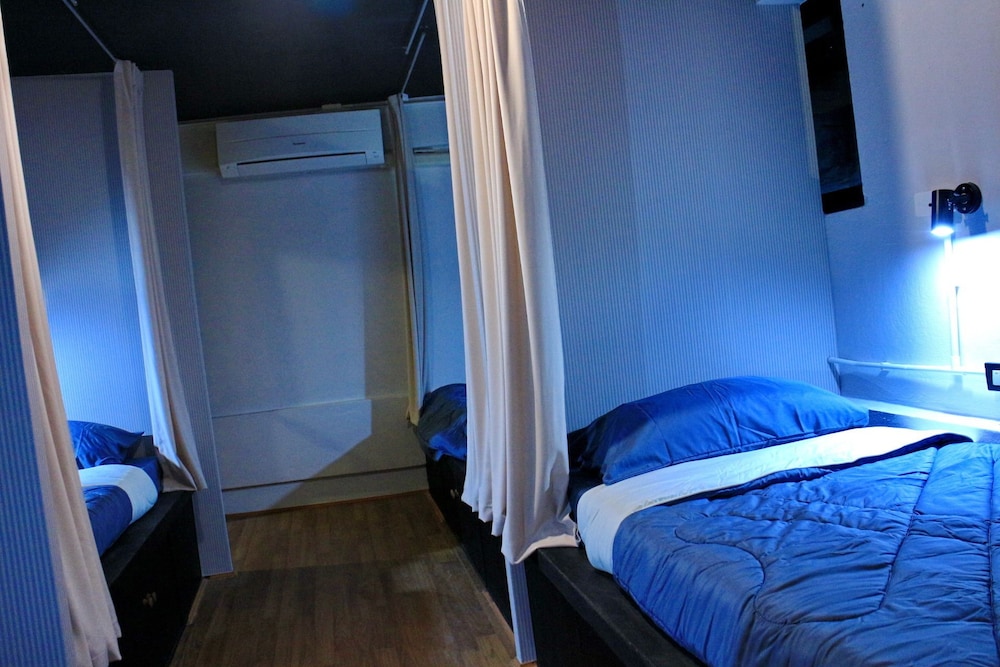 See Hostel