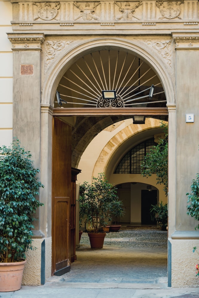 Santa Sofia con Terrazza by Wonderful Italy
