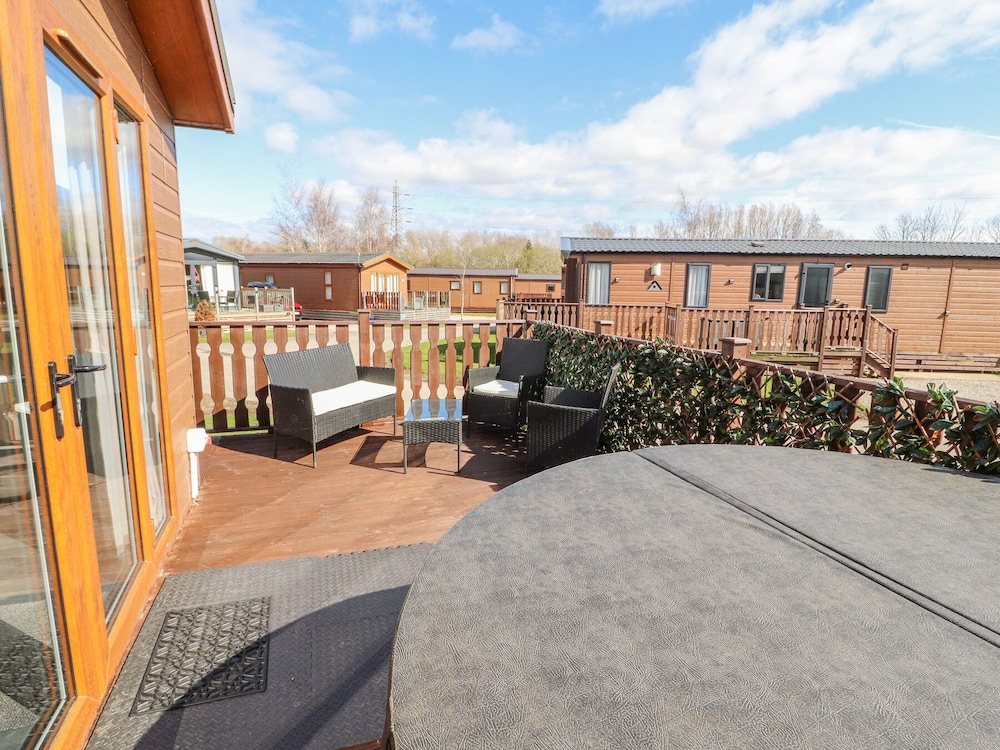 Duckling Lodge