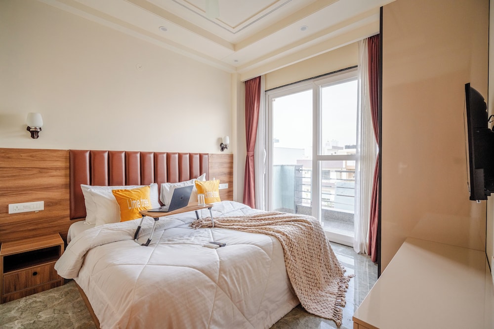 Lime Tree 1BHK Service Apartment Gurgaon