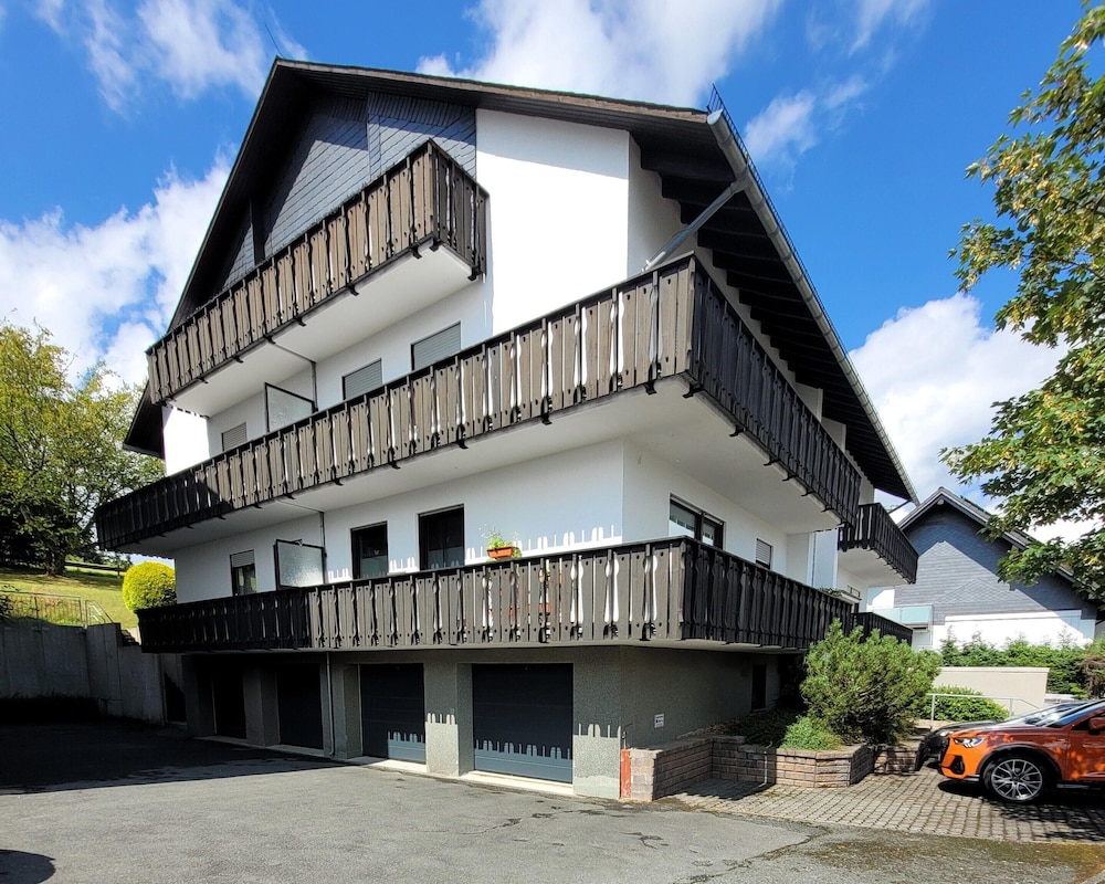 Winterberg Apartment With Free Garage