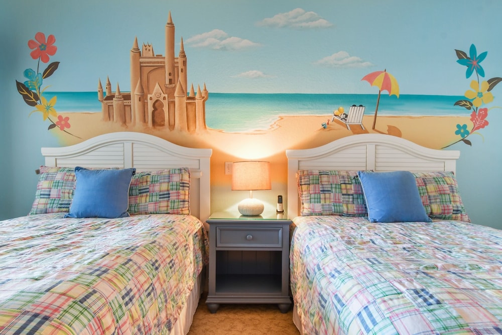 5 Star Resort Luxury Villa Very Close To Disney 3 Bedroom Villa by RedAwning view 4