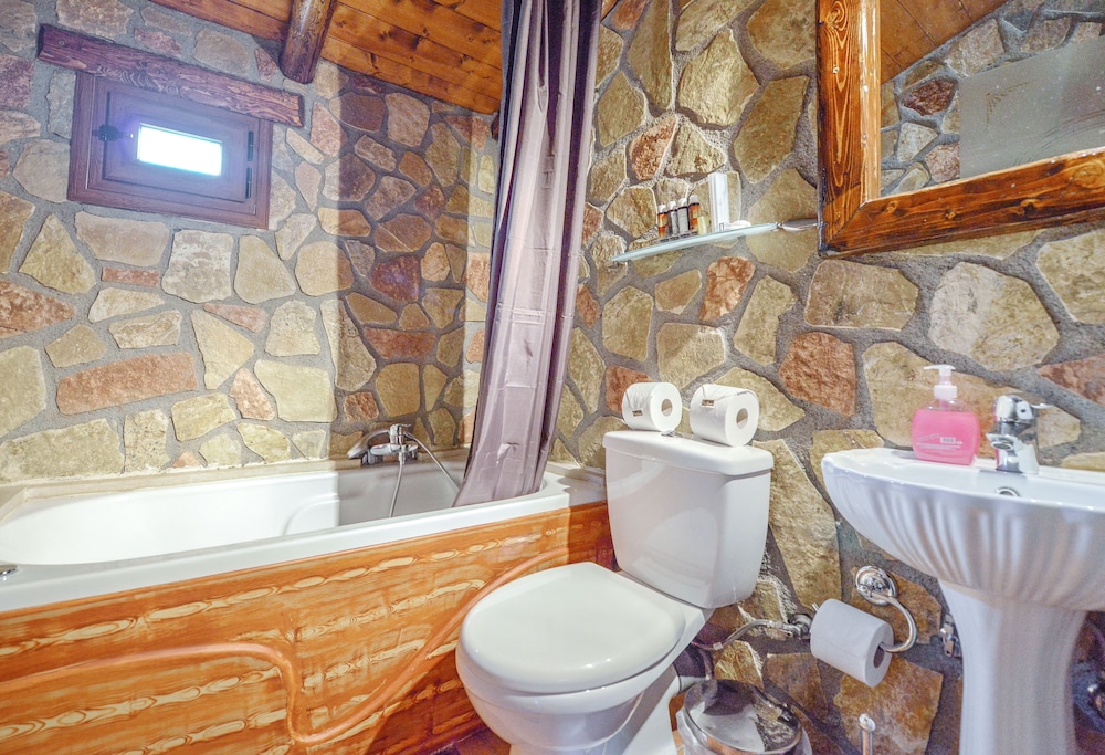 Oneiro Resort