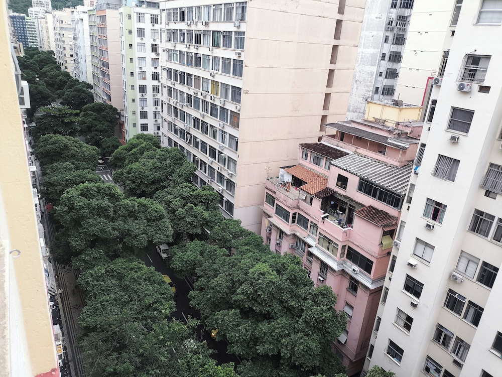 Copacabana 2 quartos na quadra da praia
