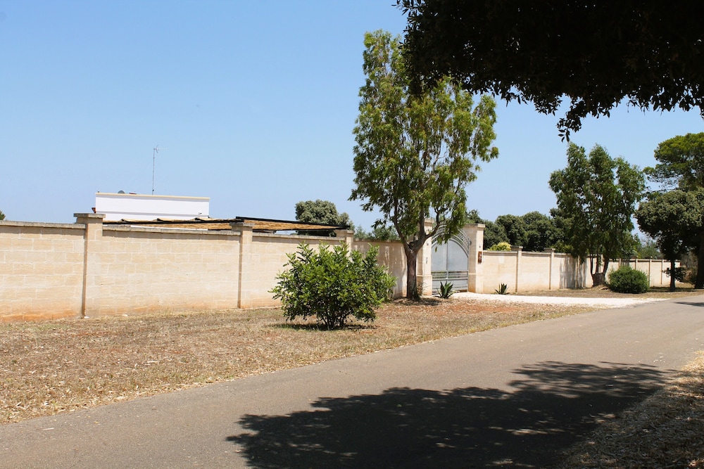 Tenuta Petra Chiara -Apulian Country B&B