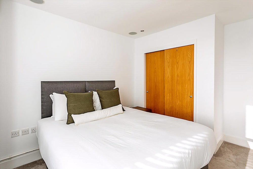 Elegant 3 bed Apartment in Earls Court
