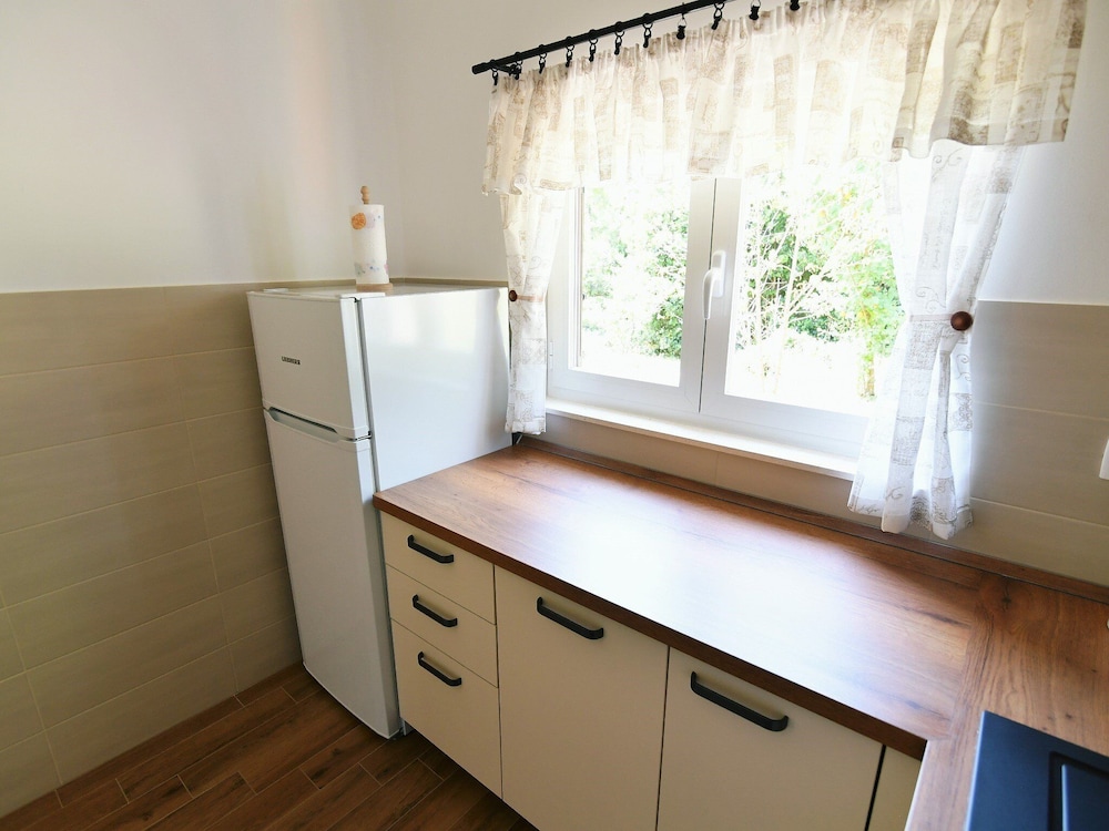 Charming Holiday Home With Terrace and Garden - One Bedroom Holiday Home