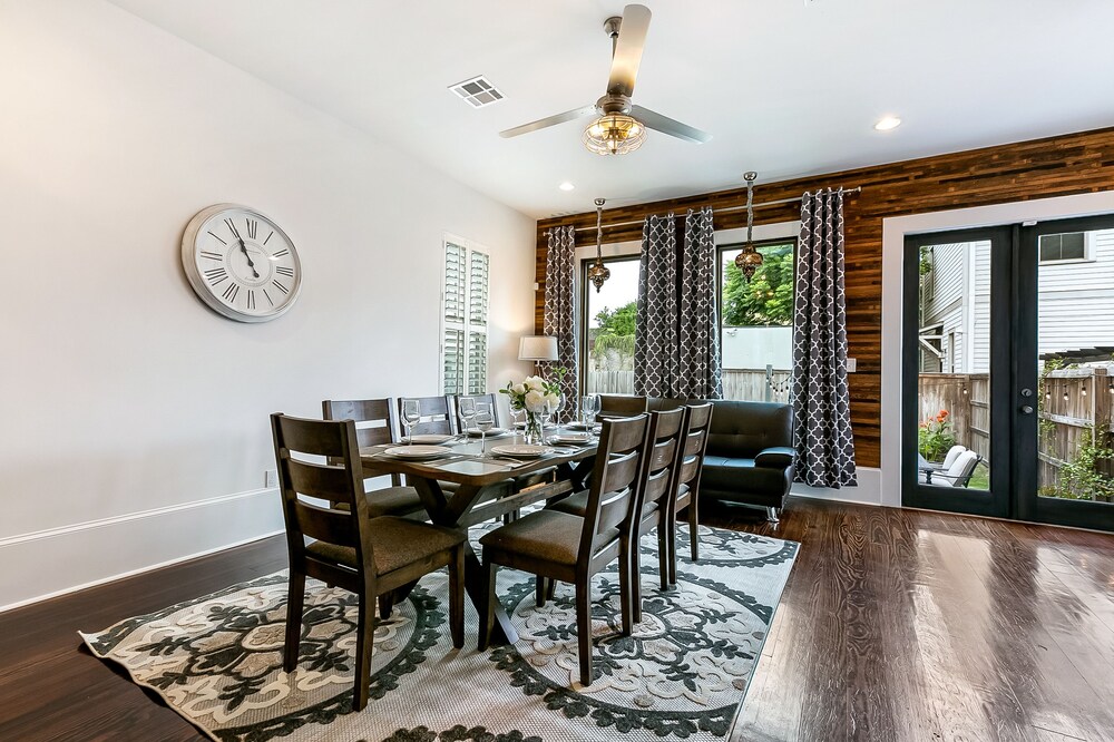 Spacious Townhouse close to FQ & City Hot Spots - Image 3