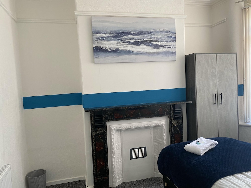 The Union - Stylish 4 Bed House view 2