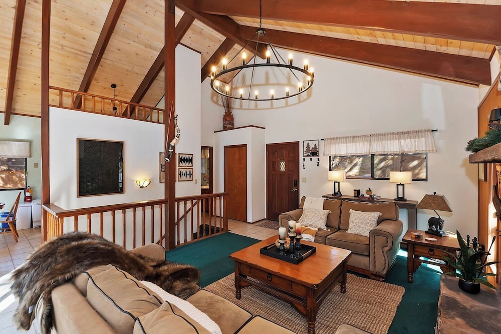 Everwood Serenity Treehouse