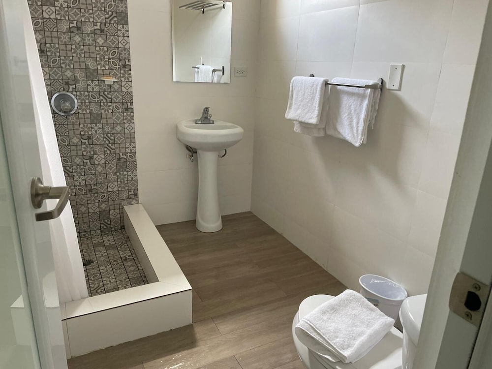 Villas Auxilio Mutuo 102