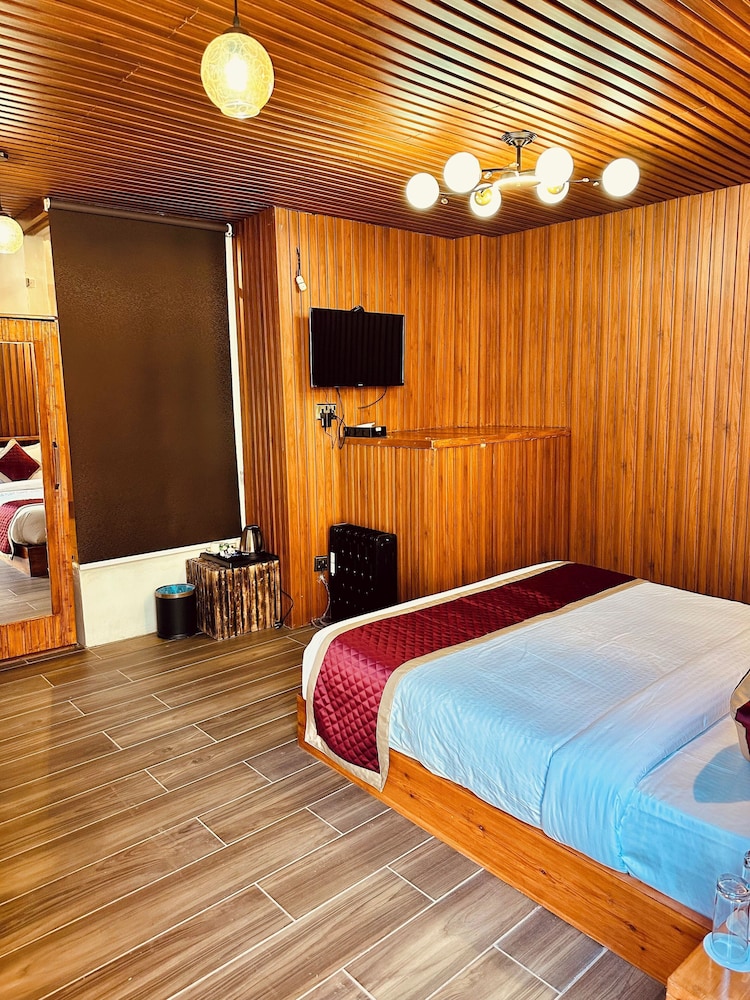 WOW STAYZ2 Ashoka Grand view 3