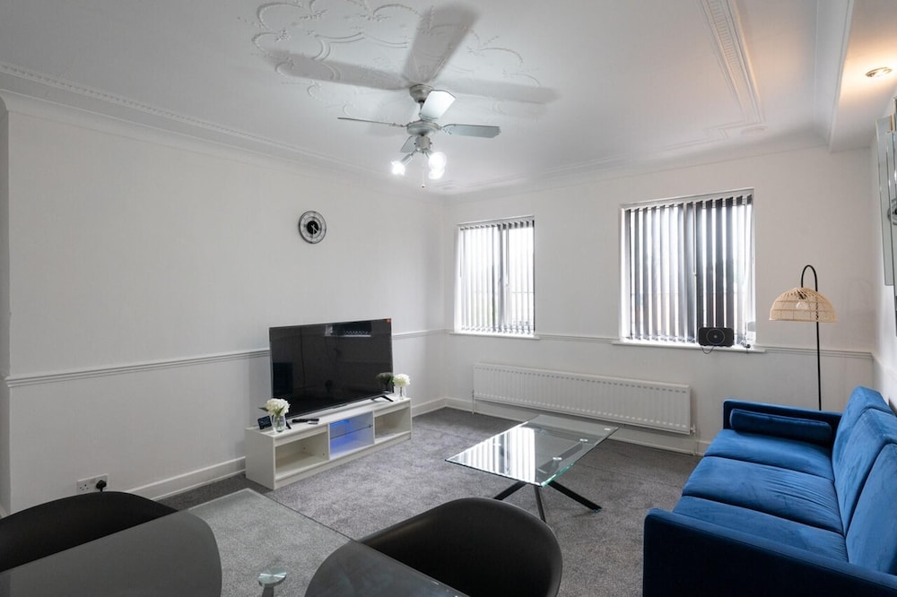 2-bedroom- Stoke-on-trent-sleeps 5-petsok