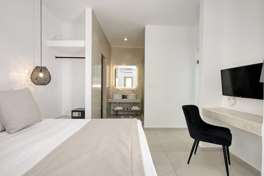 Aloft Suites Mykonos Island