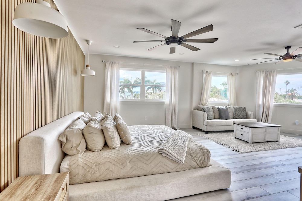 Villa At Bahia Shores-whole Property
