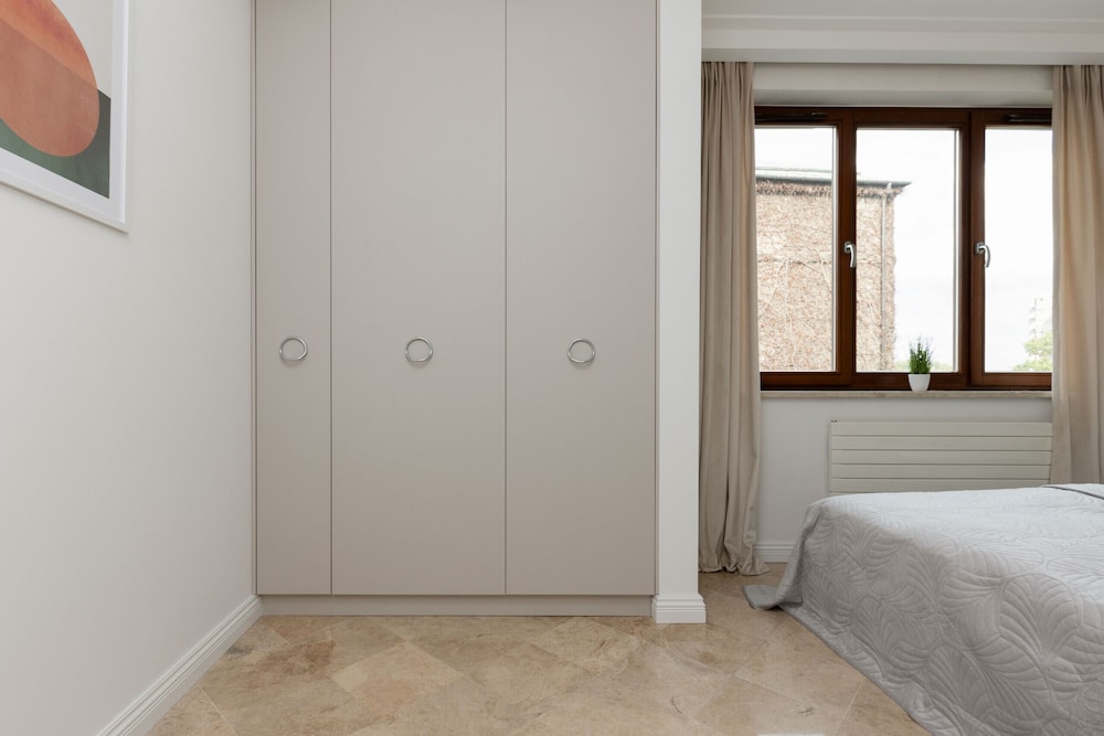 Czerniakowska 131 by Renteres Prestige view 4