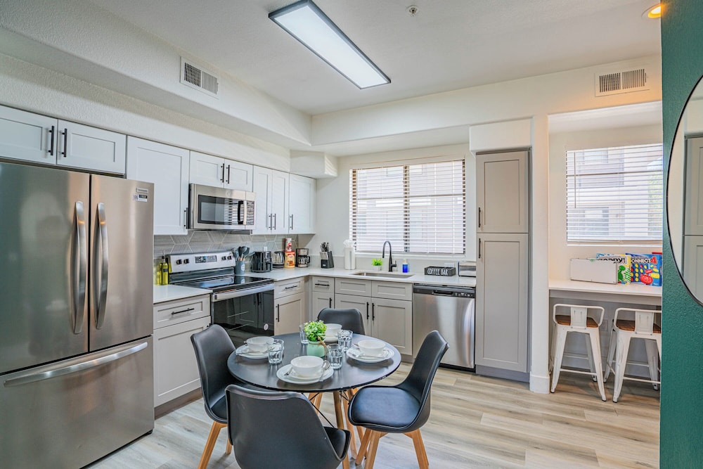 ROVE LIVING/KB - Zone Westgate