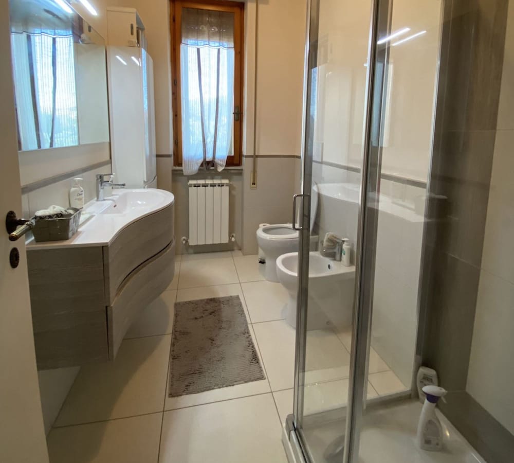 5 Beds Central Area - Ref Ferra-rif Ferra