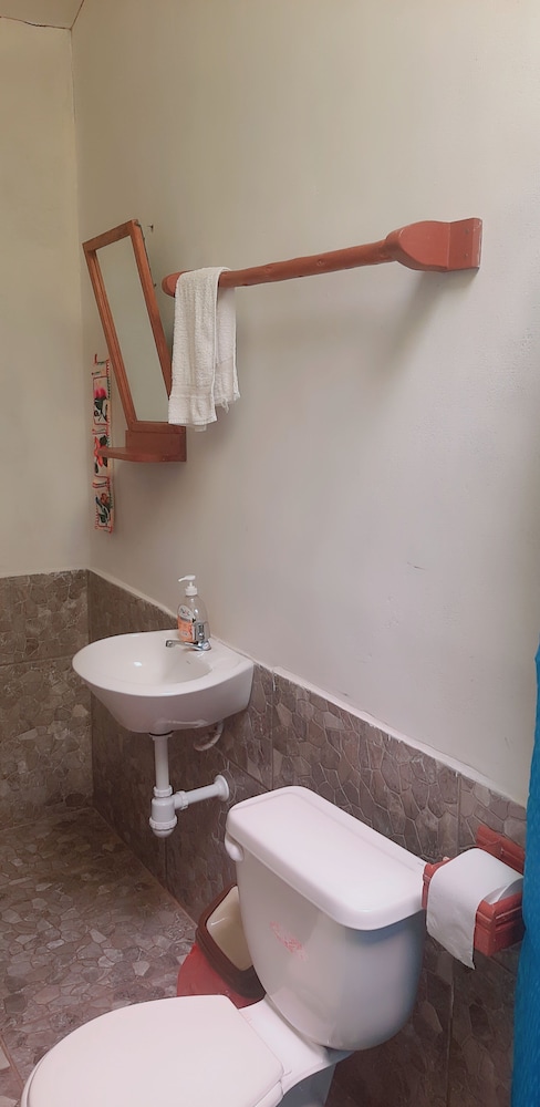Luquina uru uta lodge y homestay