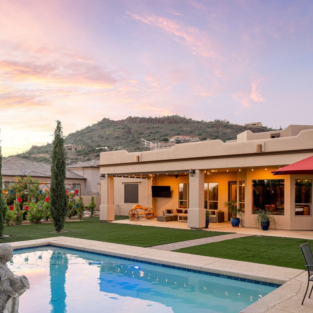 Villa Lola Tuscan Inspired Gem w Pool Hot Tub view 4