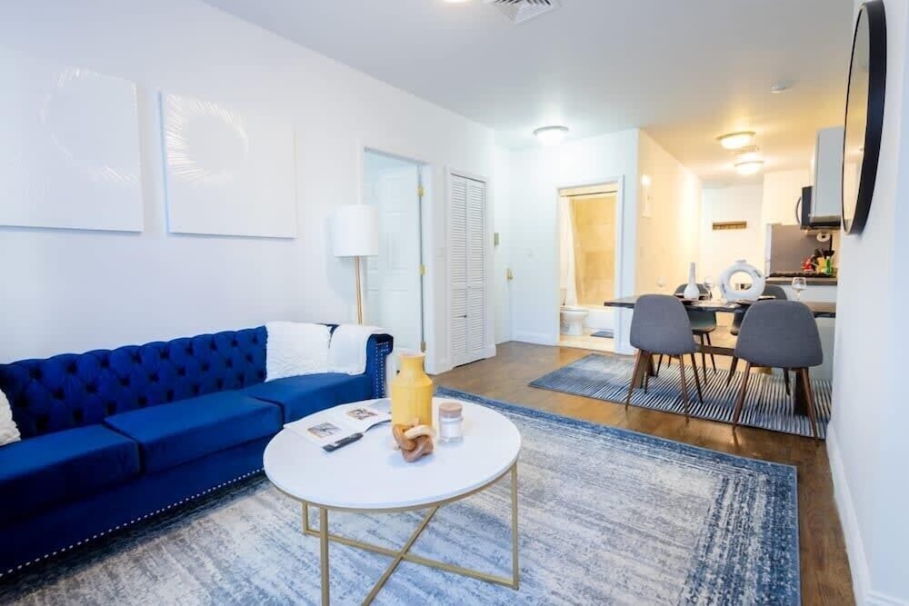 1435 UES Apartment