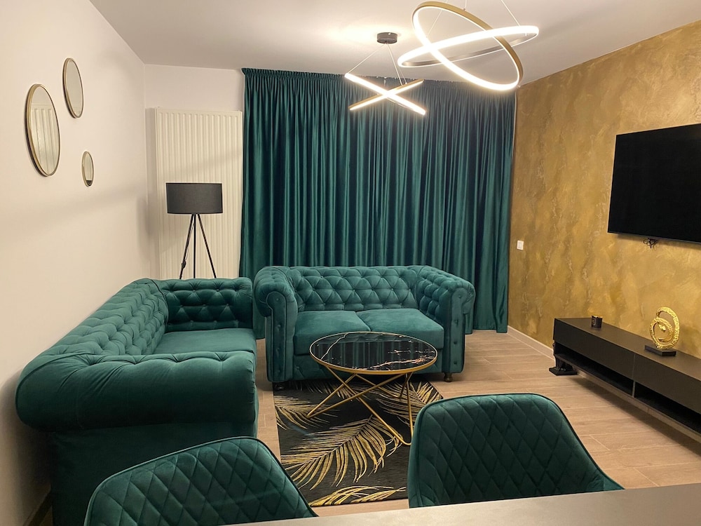 Charming 1-bed Apartment in Brasov view 4