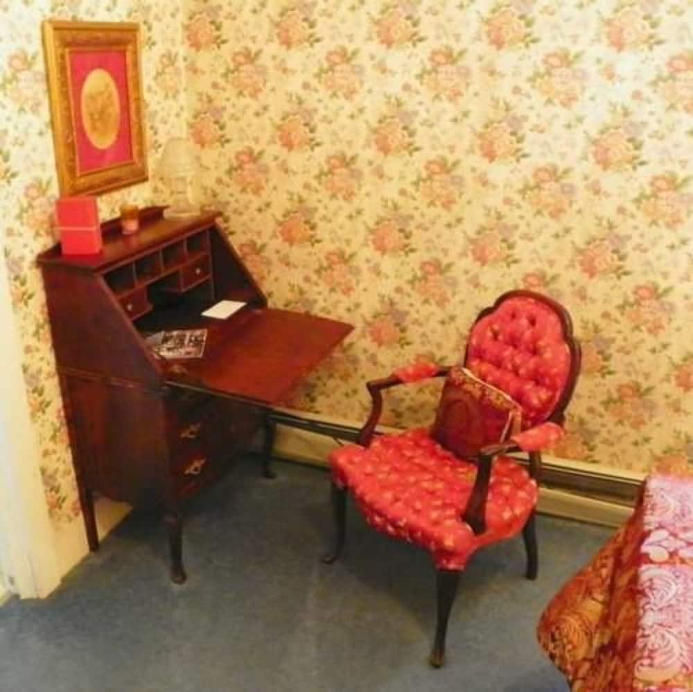Marble Mansion Inn
