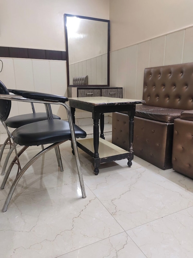 Hotel Nirmal Palace
